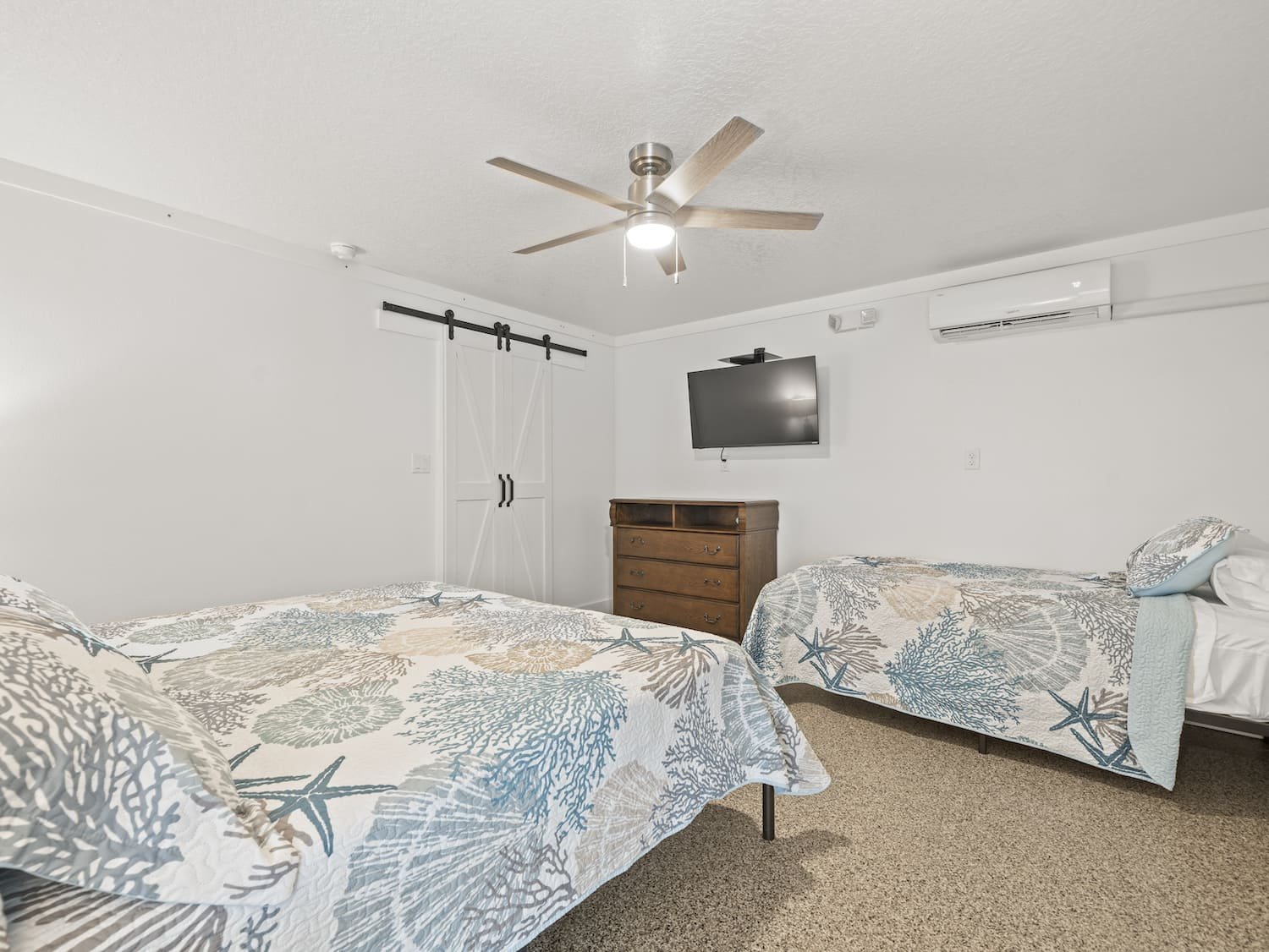 032-Room-3